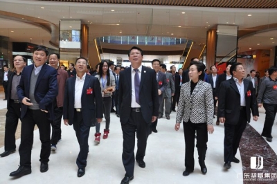 河源市人大代表、政協委員視察河源市商業中心